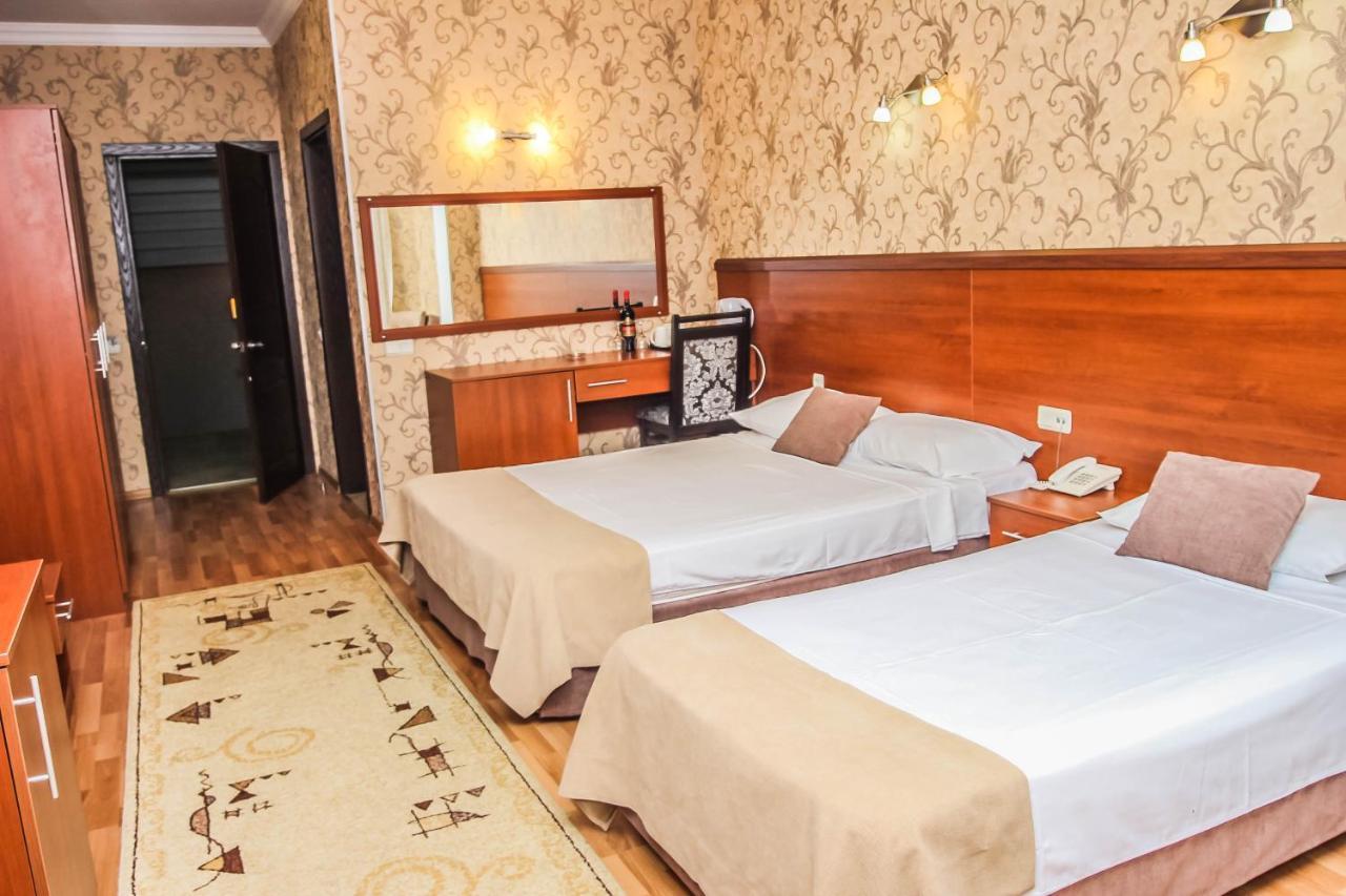 Hotel Istanbul Batumi Eksteriør billede