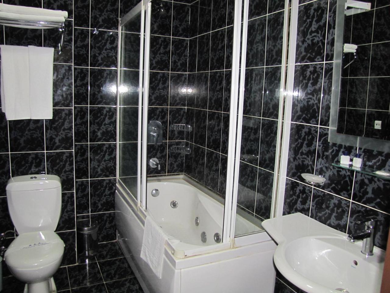 Hotel Istanbul Batumi Eksteriør billede