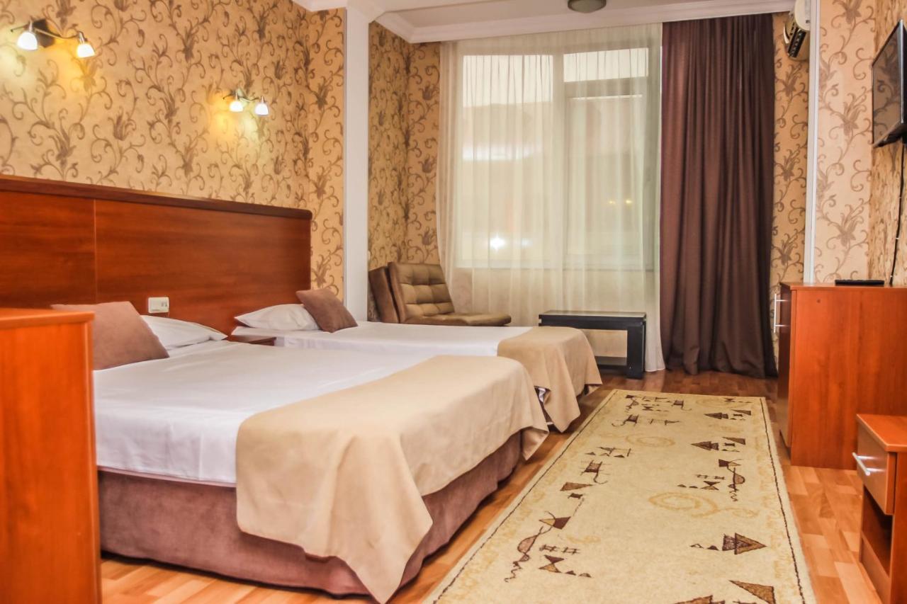 Hotel Istanbul Batumi Eksteriør billede