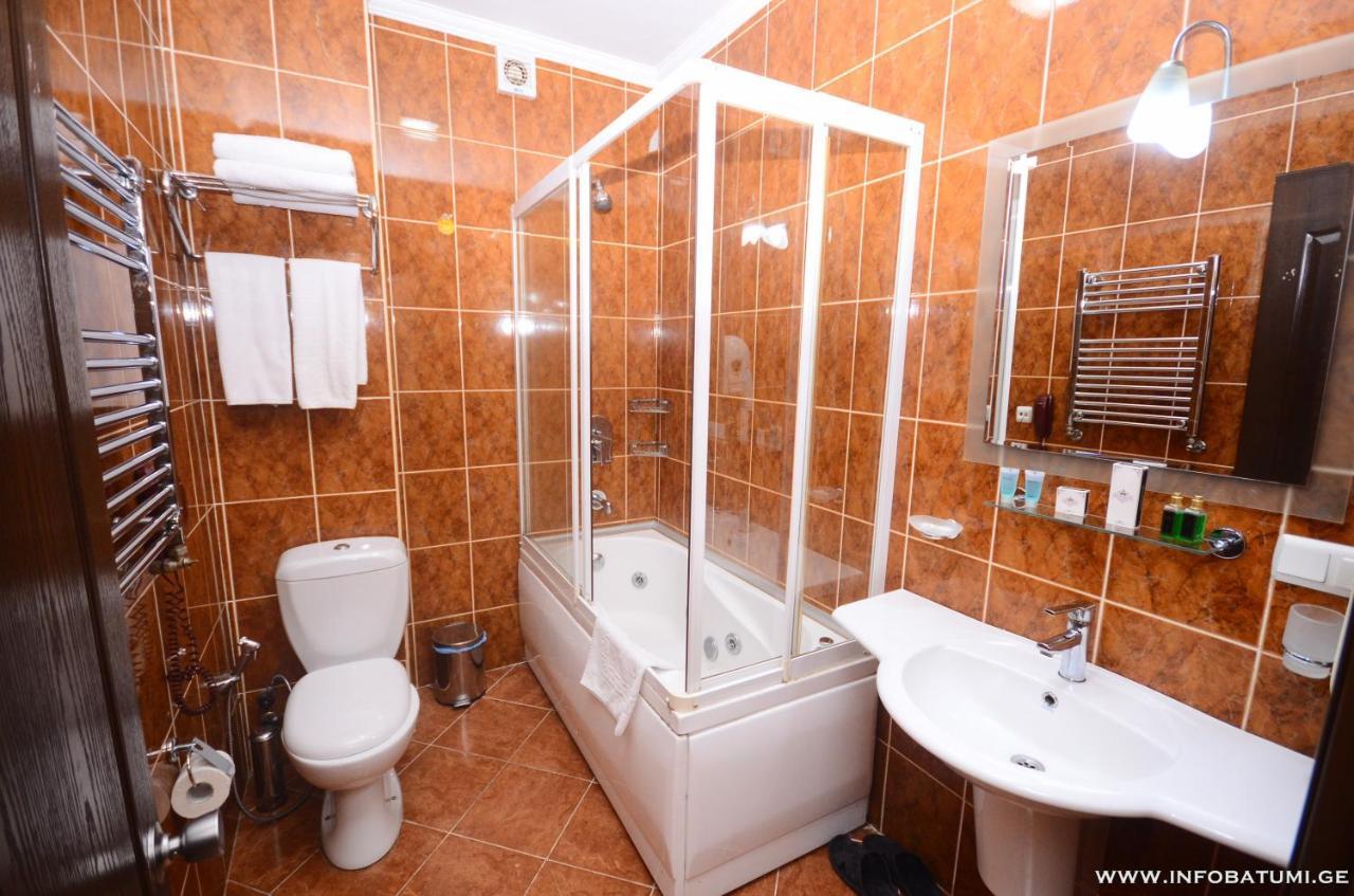 Hotel Istanbul Batumi Eksteriør billede